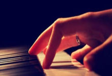 自由式滑雪世界杯利维尼奥站：徐梦桃、孙佳旭夺银.